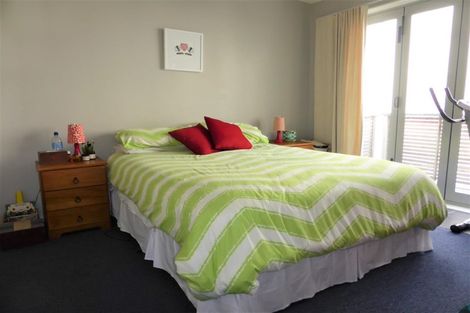 Photo of property in 4/35 Home Street, Mount Victoria, Wellington, 6011