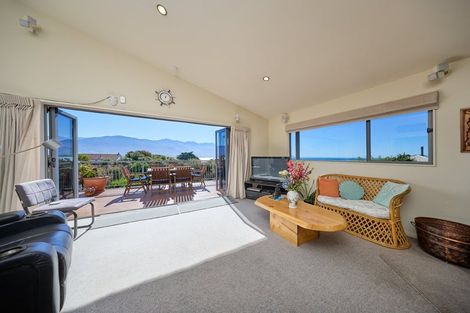 Photo of property in 4 Dover Terrace, Kaikoura, 7300