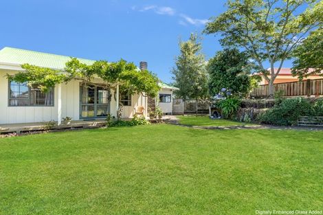 Photo of property in 47 Wallath Road, Westown, New Plymouth, 4310
