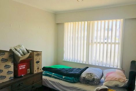 Photo of property in 2/13a Vine Street, Mangere East, Auckland, 2024