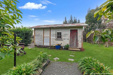Photo of property in 100 Cole Street, Dannevirke, 4930