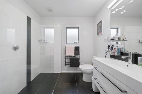 Photo of property in 2 Ihakara Arthur Lane, Aotea, Porirua, 5024