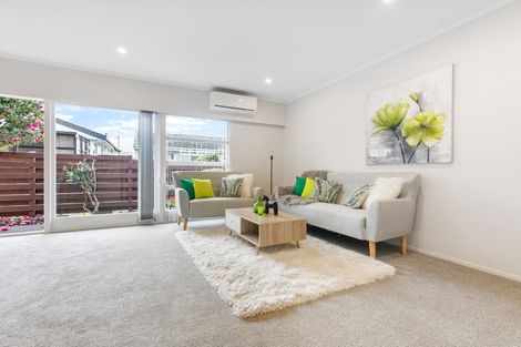 Photo of property in 4/24 Central Avenue, Papatoetoe, Auckland, 2025