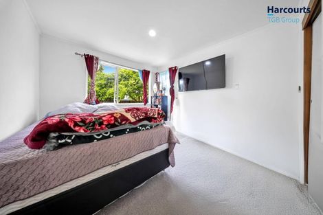 Photo of property in 1 Gibbons Road, Weymouth, Auckland, 2103