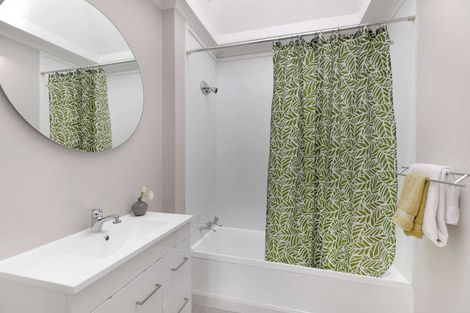 Photo of property in 4 Douglas Street, West End, Palmerston North, 4412