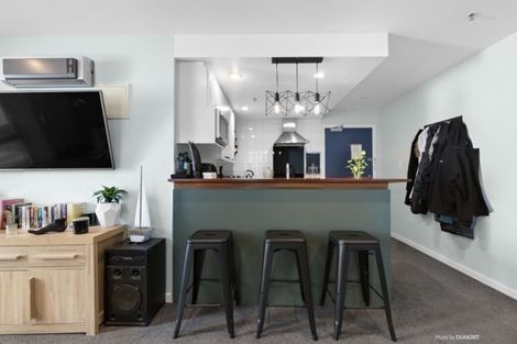 Photo of property in Terrace Heights Apartments, 2g/163 The Terrace, Wellington Central, Wellington, 6011