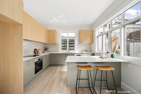 Photo of property in 93 Nottingham Street, Karori, Wellington, 6012