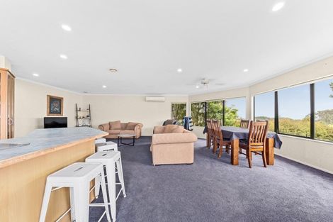 Photo of property in 10 Saint Ives Grove, Whalers Gate, New Plymouth, 4310