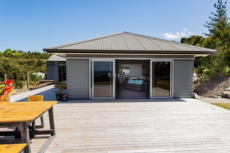 Photo of property in 108 Stratford Drive, Cable Bay, 0420