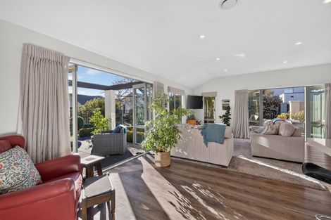 Photo of property in 6 Acorn Close, Waltham, Christchurch, 8023