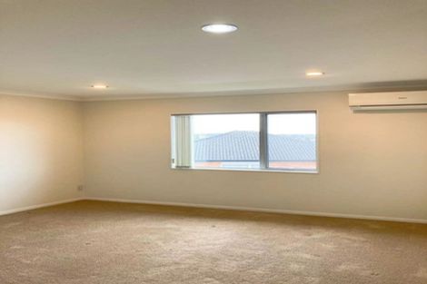 Photo of property in 1 Syrah Crescent, Ranui, Auckland, 0612