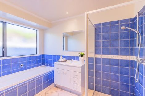 Photo of property in 16 Milbrook Place, Chartwell, Hamilton, 3210