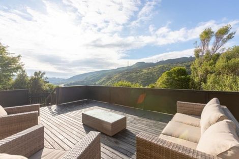 Photo of property in 31 Nassau Avenue, Grenada North, Wellington, 5028