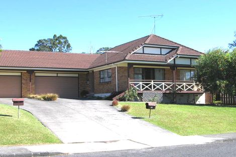 Photo of property in 1 Finlow Drive, Te Atatu South, Auckland, 0610