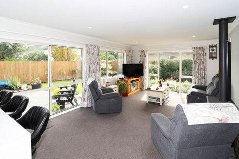 Photo of property in 3a Madison Street, Carterton, 5713