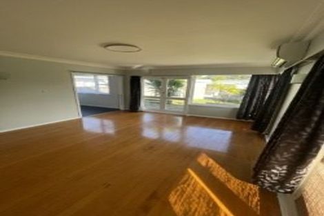 Photo of property in 14a Albert Road, Kelston, Auckland, 0602