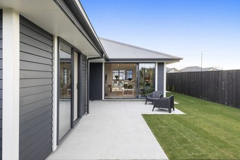 Photo of property in 40 Homestead Drive, Rangiora, 7400