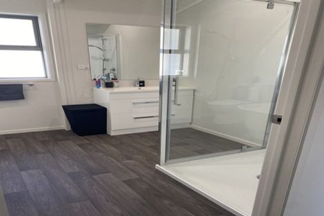 Photo of property in 84a Queens Road, Glen Avon, New Plymouth, 4312