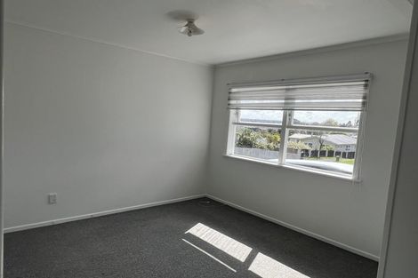 Photo of property in 25 Kaikoura Street, Henderson, Auckland, 0612