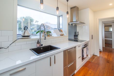 Photo of property in 4 Eglinton Street, Avondale, Christchurch, 8061