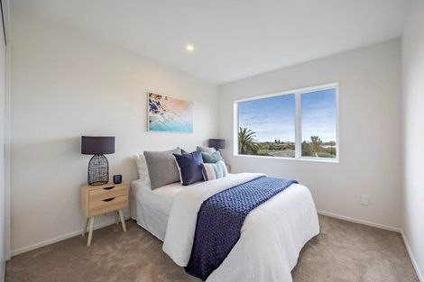 Photo of property in 7c Liston Street, Northcote, Auckland, 0627