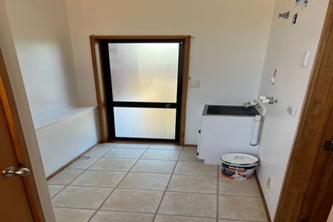 Photo of property in 9 Poaka Place, Beach Haven, Auckland, 0626