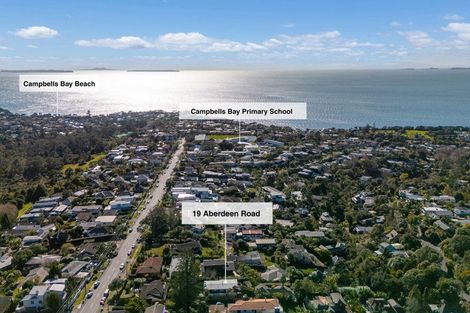 Photo of property in 19 Aberdeen Road, Castor Bay, Auckland, 0620