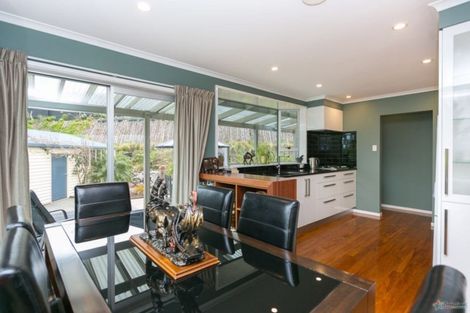 Photo of property in 5a Oawai Place, Marfell, New Plymouth, 4310