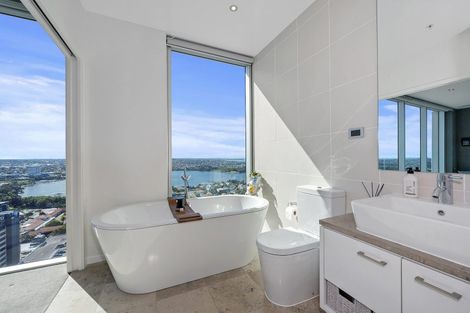 Photo of property in Sentinel Apartments, 2703/3 Northcroft Street, Takapuna, Auckland, 0622