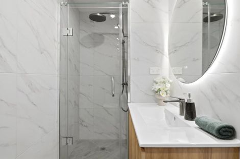 Photo of property in 2/7 Tapu Road, Huapai, Kumeu, 0810