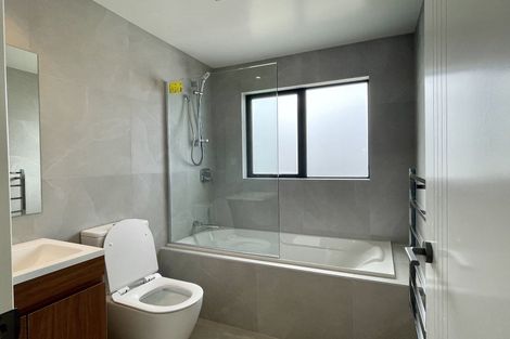Photo of property in 3c Kaniere Place, Half Moon Bay, Auckland, 2012