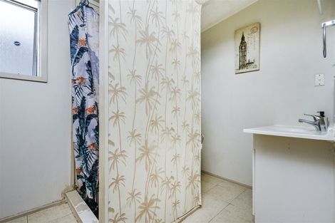 Photo of property in 30 Scott Road, Stanmore Bay, Whangaparaoa, 0932