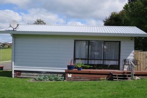 Photo of property in 60 Kaitemako Road, Welcome Bay, Tauranga, 3112