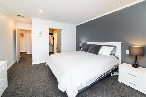 Photo of property in 5 Stratford Court, Fitzherbert, Palmerston North, 4410