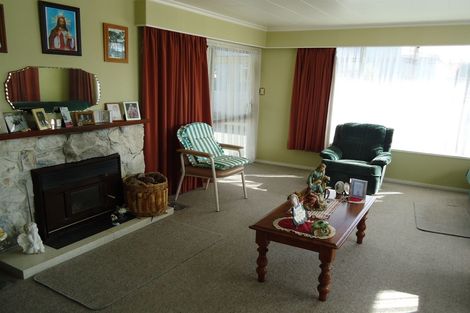 Photo of property in 5a Cameron Street, Waimate, 7924