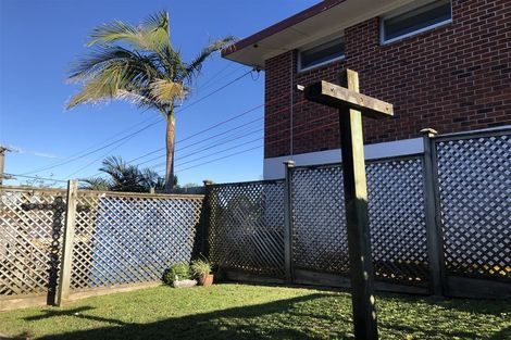 Photo of property in 3/32 Alamein Avenue, Belmont, Auckland, 0622