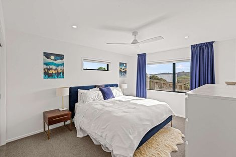 Photo of property in 14 Rauta Way, Helensville, 0800