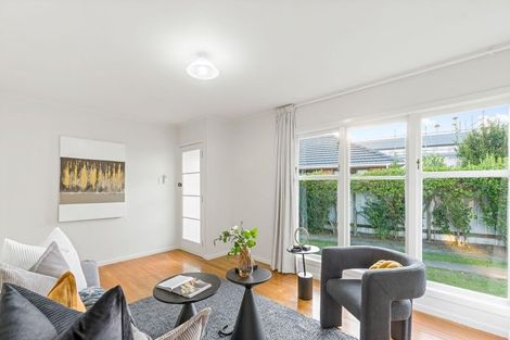 Photo of property in 18 Durham Street, Te Atatu Peninsula, Auckland, 0610
