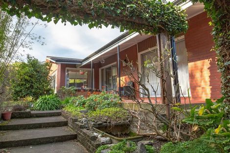 Photo of property in 56 Centaurus Road, Cashmere, Christchurch, 8022