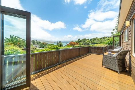 Photo of property in 13 Bayview Road, Paremata, Porirua, 5024