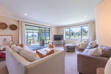 Photo of property in 64 Totaramahonga Road, Dannevirke, 4972