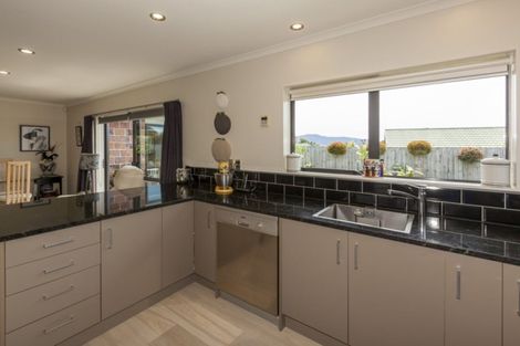 Photo of property in 17 Consort Close, Paraparaumu Beach, Paraparaumu, 5032