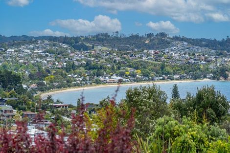 Photo of property in 31 Roberts Road, Matakatia, Whangaparaoa, 0930