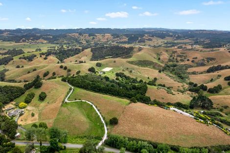 Photo of property in 71a Rapson Road, Kaukapakapa, 0871