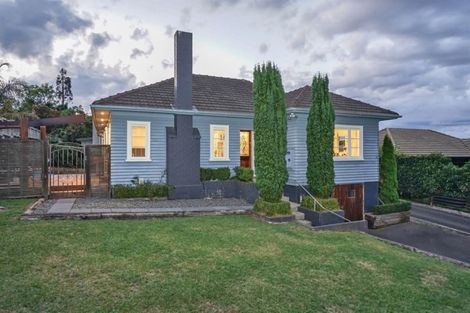 Photo of property in 27 Masters Avenue, Hillcrest, Hamilton, 3216