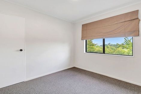 Photo of property in 17 Omapere Street, Whitby, Porirua, 5024