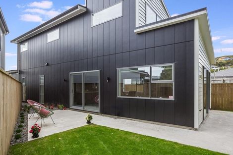 Photo of property in 3a Breakwater Way, Whitby, Porirua, 5024