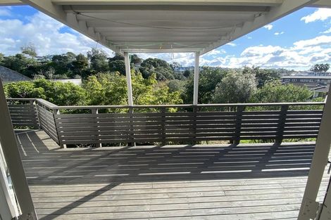 Photo of property in 2/21 Omana Road, Milford, Auckland, 0620