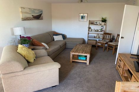Photo of property in 17 Jillteresa Crescent, Half Moon Bay, Auckland, 2012