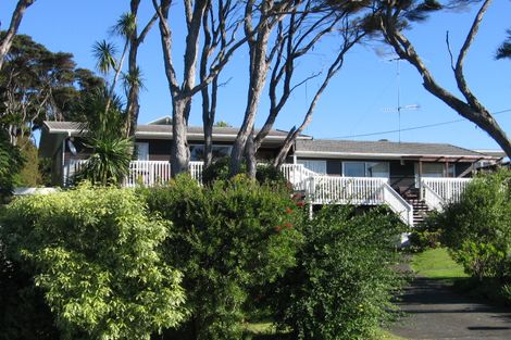 Photo of property in 15 Deerness Crescent, Algies Bay, Warkworth, 0920